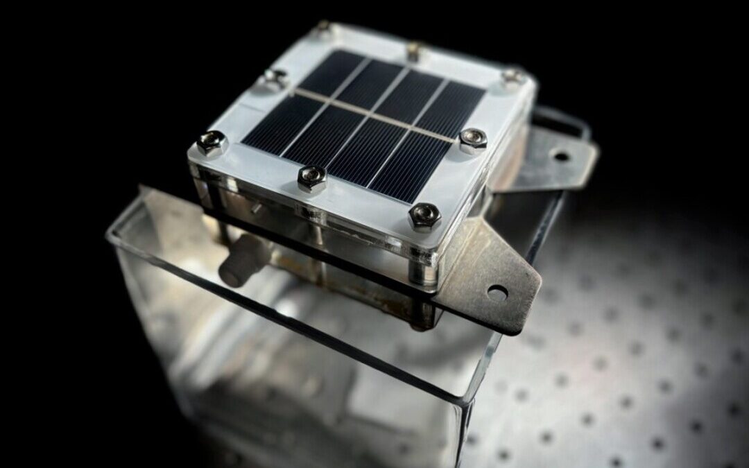 Cornell-Led Team Uses Sunlight, Seawater to Make Low-Cost Green Hydrogen