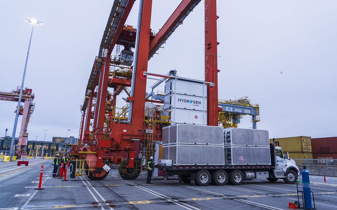 DP World Tests Hydrogen-Powered Crane at Vancouver Port to Cut Emissions