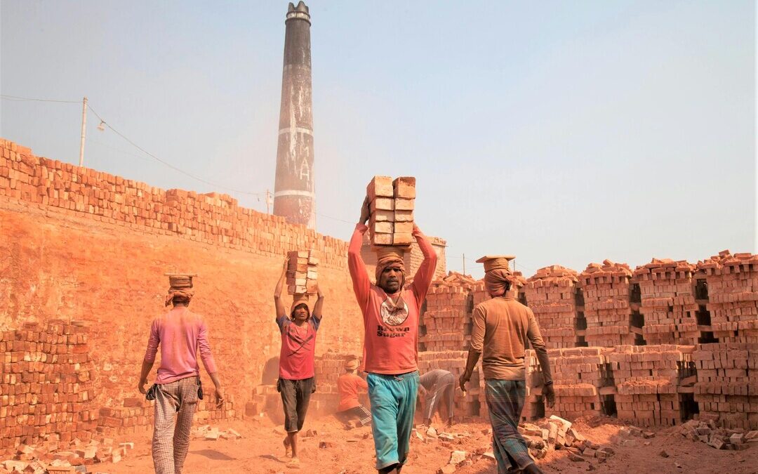 Bangladesh Brick Kilns Cut Emissions After Training Initiative, Study Finds