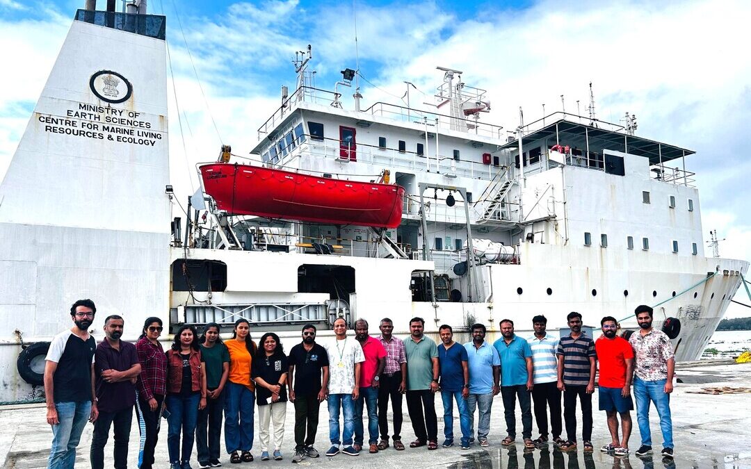 India Launches Urgent Marine Study After Hazardous Cargo Spill off Kochi