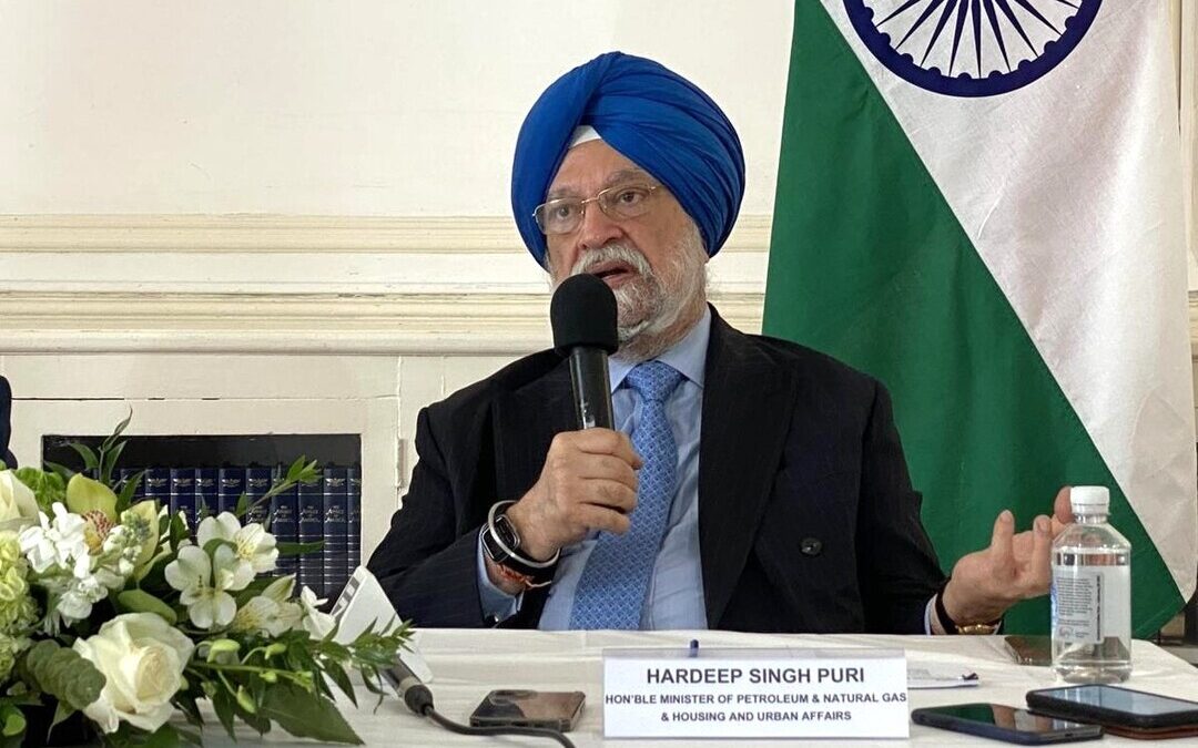 Indian Oil Solarizes 36,000 Retail Outlets in Clean Energy Push: Petroleum Min